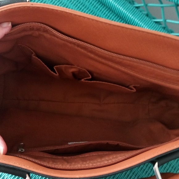 NWOT Kenneth Cole Purse - Picture 6 of 8